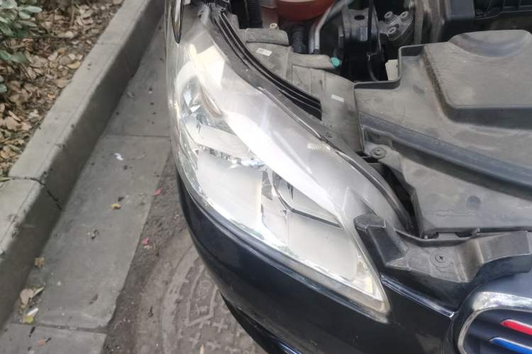 Used Peugeot 301 2014 1.6L Automatic Comfort Edition
