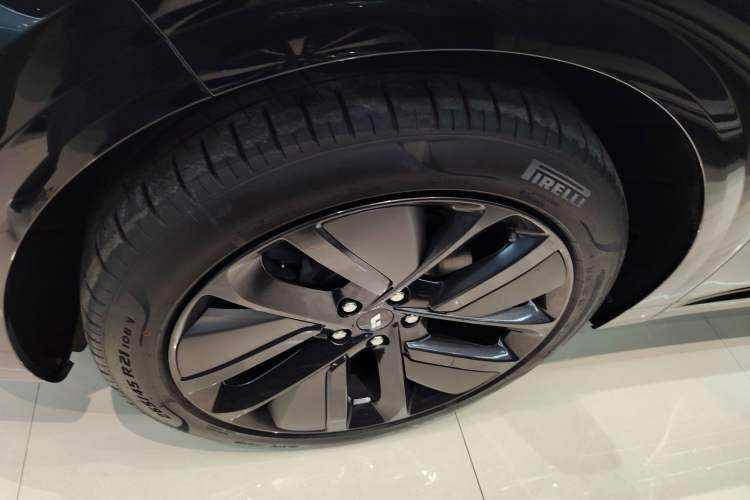 Used Li Auto L6 2024 Max Left Front Wheel Hub