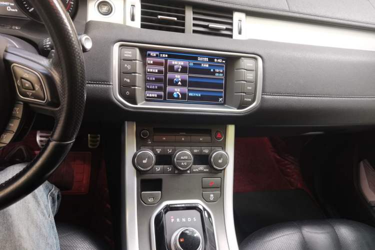 Used Land Rover Range Evoque 2013 2.0T 5-Door Ignite Edition Audio And AC Panel