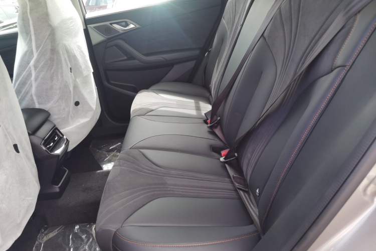 Used Roewe D5X DMH 2024 135 Flagship Edition
