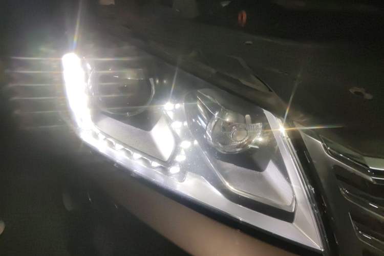 Used Volkswagen Magotan 2013 1.8TSI Luxury Model
