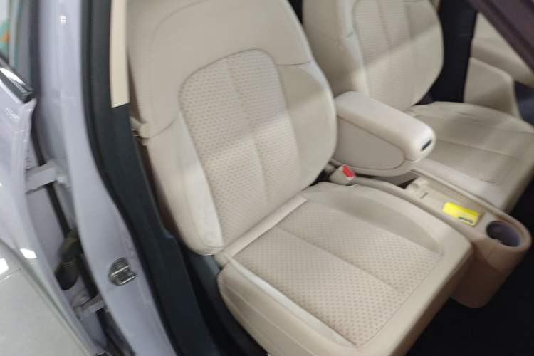 Used firefly 2025 Illuminated Edition
