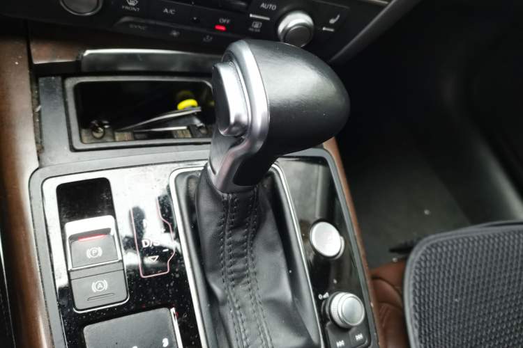 Used Audi A6L 2015 35 FSI quattro Comfort Model
