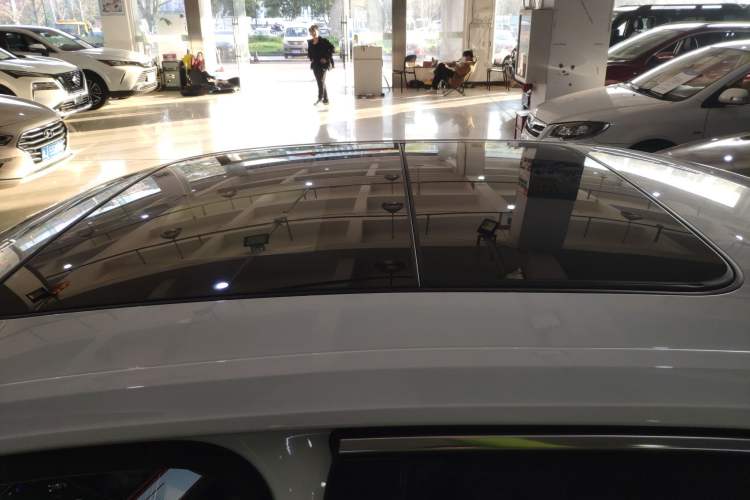 Used Volkswagen Sagitar 2023 280TSI DSG Excellence Edition Roof