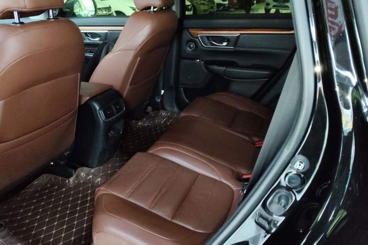 Used Honda CR-V 2021 240TURBO CVT 2WD Fashion Edition
