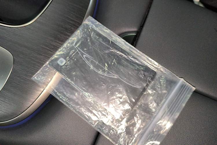 Used Xiaomi Auto SU7 2024 Four-Wheel Drive Ultra-Long Range Advanced Intelligent Driving Max Edition Vehicle Key