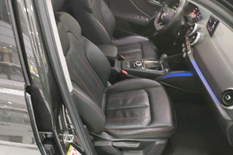 Used Audi Q2L 2022 35 TFSI Progressive Dynamic Edition Right Front Seat