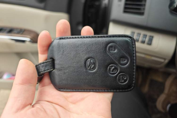 Used Mazda 8 2013 2.5L Ultimate Edition