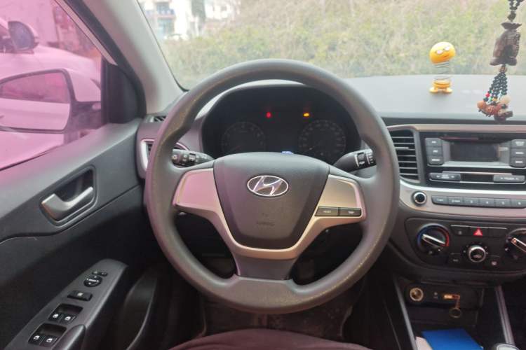 Used Hyundai Verna (new generation) 2016 1.4L Manual Cool Edition GLS