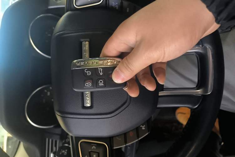 Used Land Rover Range Rover Evoque 2016 2.0T SE Smart Glow Edition