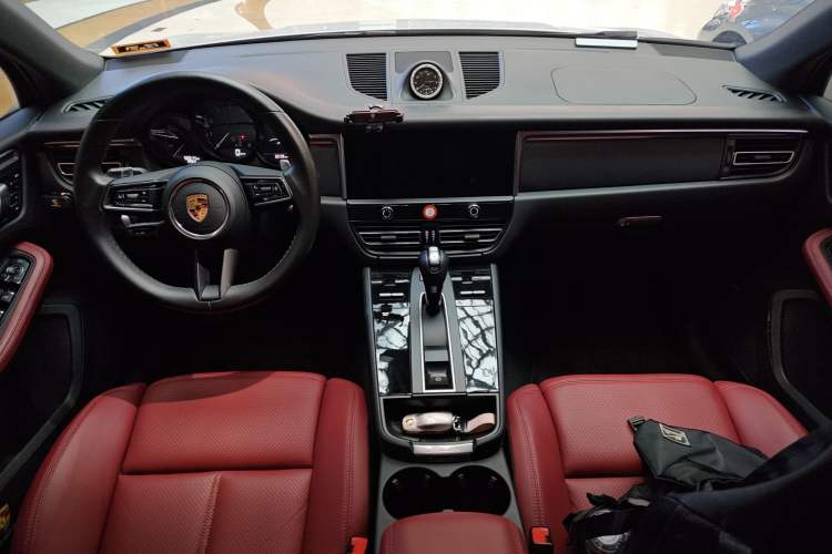 Used Porsche Macan 2022 Macan 2.0T
