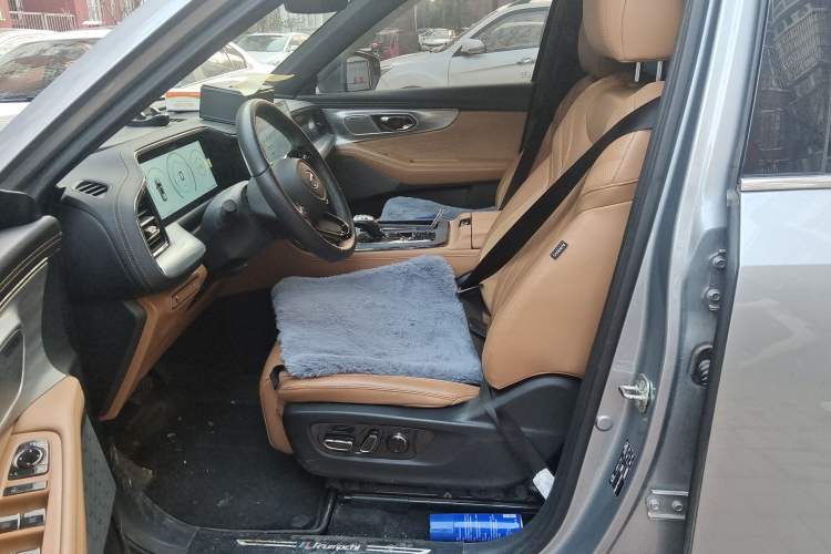 Used GAC Trumpchi ES9 2024 PHEV with 143 km Max