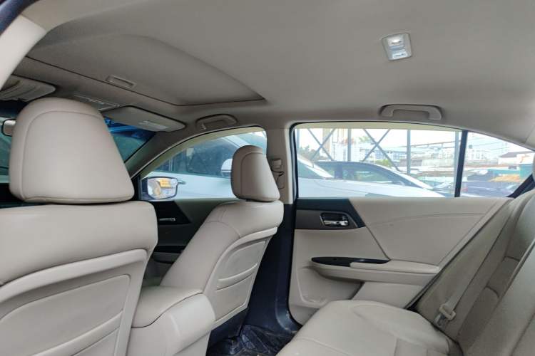 Used Honda Accord 2014 2.0L EX Luxury Edition Headliner