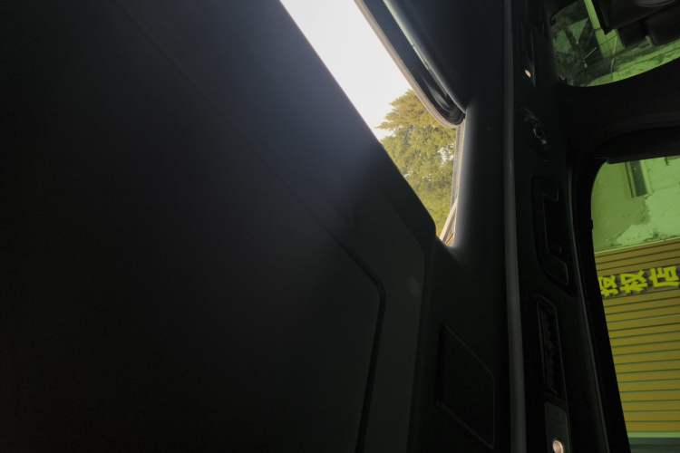 Used Toyota Alphard 2021 Dual-Engine 2.5L Luxury Edition
