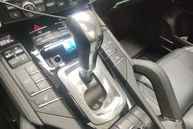 Used Porsche Cayenne 2014 Cayenne Platinum Edition 3.0T