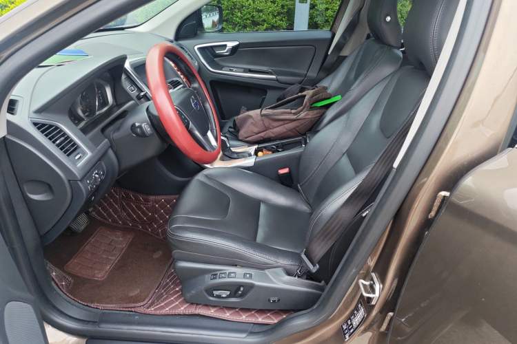 Used Volvo XC60 2017 T5 Smart Upgrade Edition