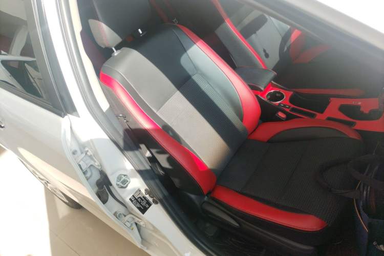 Used Toyota Vios 2021 1.5L CVT Comfort Edition Right Front Seat