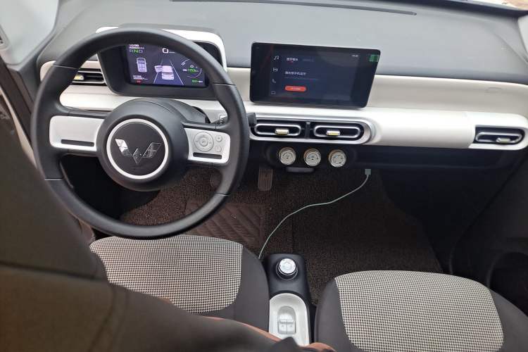 Used Wuling Hongguang MINIEV 2024 3rd Generation 215km Advanced Version