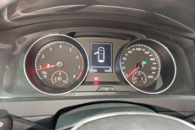 Used Volkswagen Golf 2019 200TSI DSG Comfort & Ambition Edition China VI Standard
