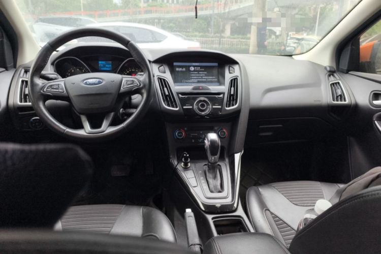 Used Ford Focus 2015 Hatchback EcoBoost 125 Automatic Supreme Style Edition
