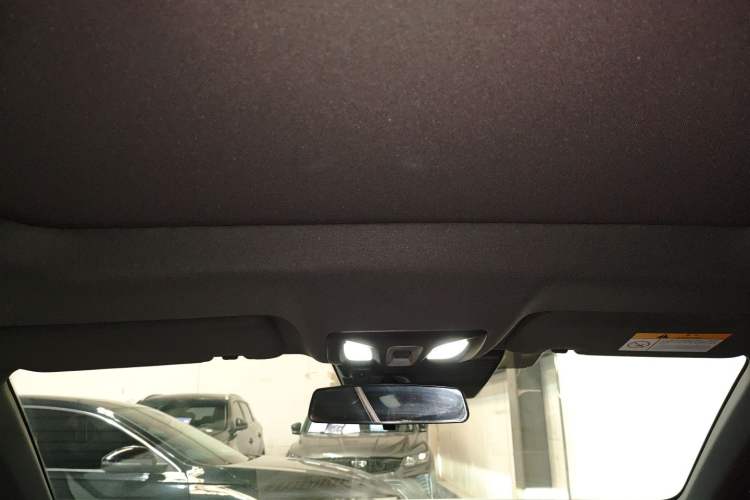 Used CHANGAN UNI-V 2024 1.5T Prestige Edition
