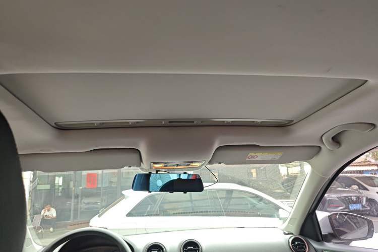 Used Volkswagen Jetta 2017 1.5L Automatic Comfort Model Headliner