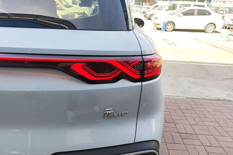 Used BYD Yuan UP 2025 Intelligent Driving Version 401 KM Dynamic Edition