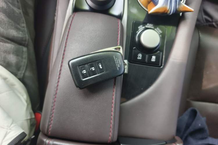 Used Lexus RX 2016 300 4x4 Elegant Edition China VI Vehicle Key