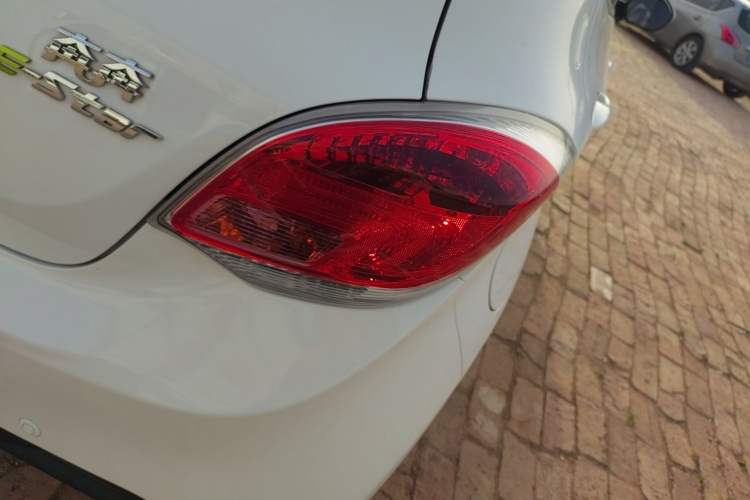 Used CHANGAN Benni E-Star 2021 National Edition Xin Yue Version Lithium Iron Phosphate (31.18 kWh)
