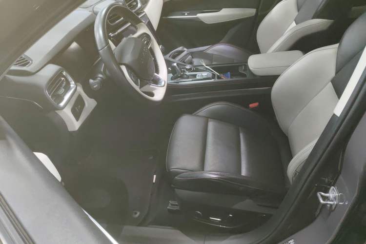 Used Lynk & Co 02 2022 2.0T DCT Shine Pro