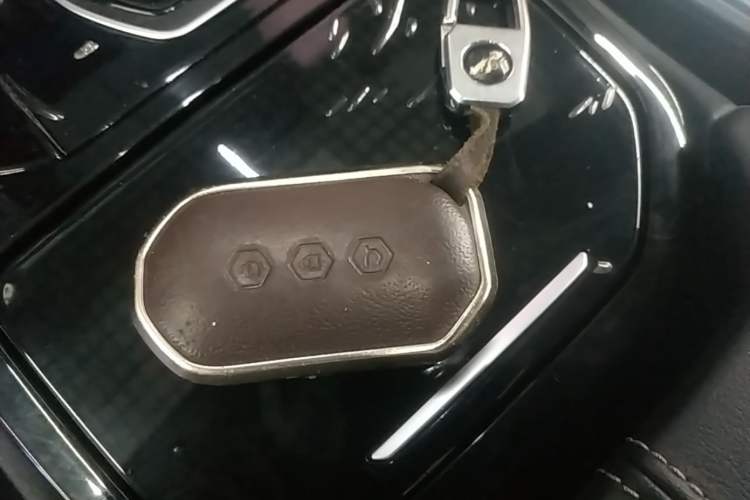 Used Wuling Victory 2020 1.5T CVT Flagship Edition Vehicle Key