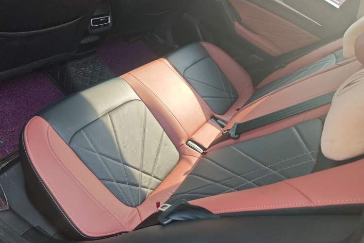 Used Changan Eado 2022 PLUS Blue Whale NE 1.4T GDI DCT Prestige Edition
