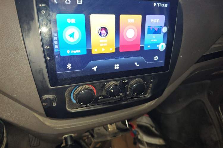 Used Dongfeng Yufeng EM26 2023 Standard Edition 41.472 kWh Henan Lithium Power Audio And AC Panel