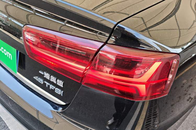 Used Audi A6L 2018 30th Anniversary Edition TFSI Trendy Model Right Rear Taillight