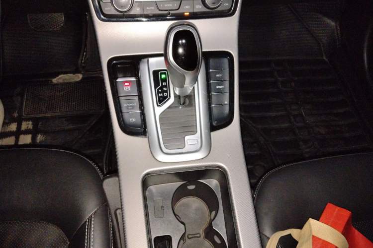 Used Geely Auto Emgrand GL 2018 1.4T DCT Elite Smart Connectivity Version
