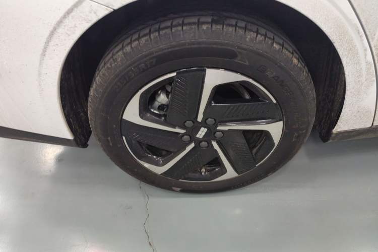 Used Geely Galaxy L6 2025 EM-i 140km Explorer+ Edition