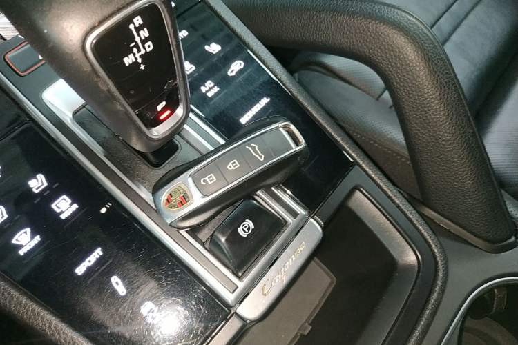 Used Porsche Cayenne 2019 Cayenne 3.0T Vehicle Key