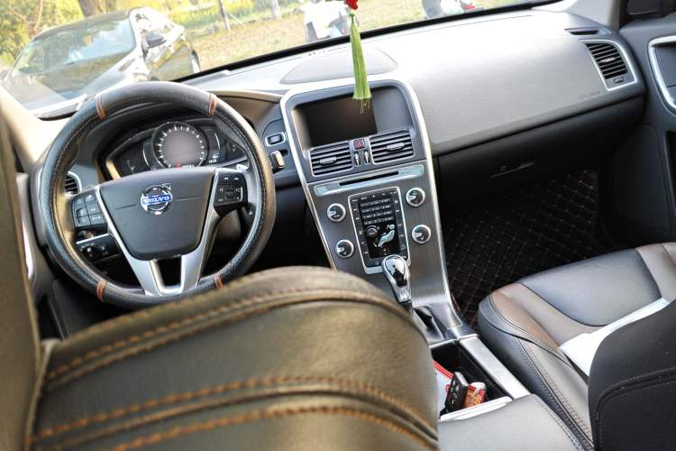 Used Volvo XC60 2015 T5 AWD Smart Drive Edition