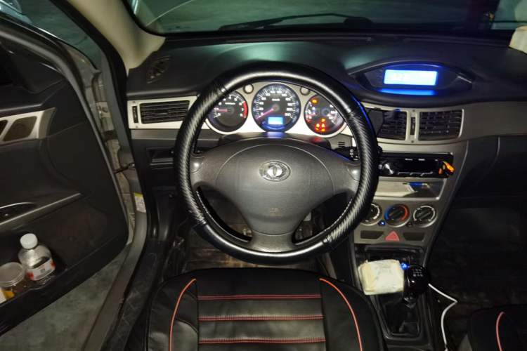 Used Dongfeng Aeolus H30 2011 1.6L Manual Zunya Model
