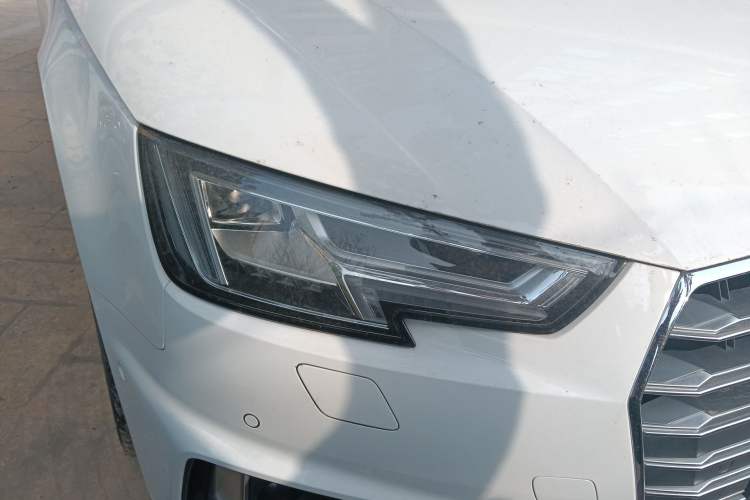 Used Audi A4L 2019 40 TFSI Fashion Edition China VI Emission Standard Exterior 6