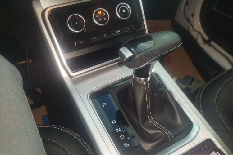 Used Bestune X40 2019 1.6L Automatic Luxury Edition China VI
