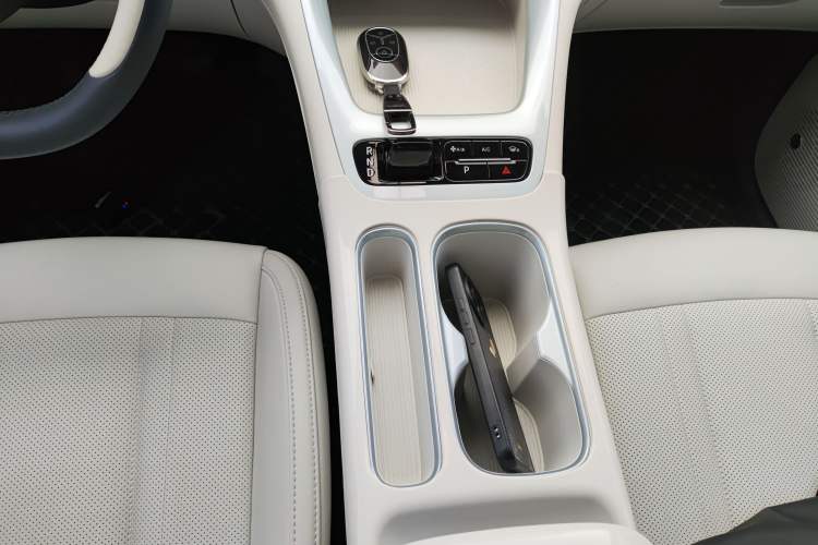 Used Geely Galaxy Geome 2025 410 km Free Version