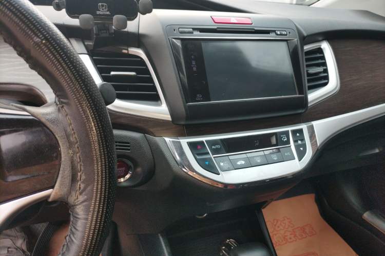 Used Honda Jade 2014 1.8L Automatic Comfort Elite Version 5 Seats
