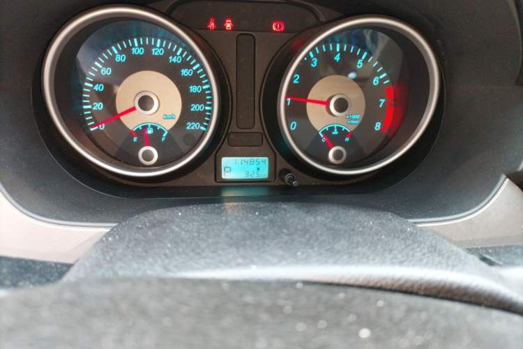 Used Buick Excelle 2013 1.5L Automatic Classic Model
