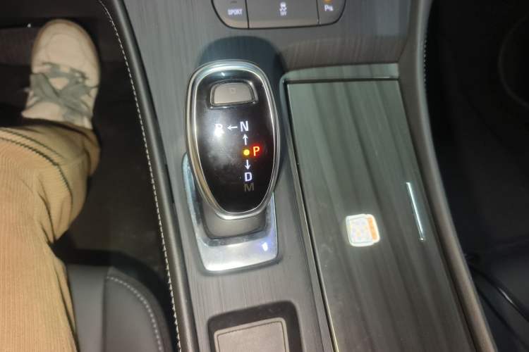 Used Buick LaCrosse 2021 652T Luxury Model Gear Lever