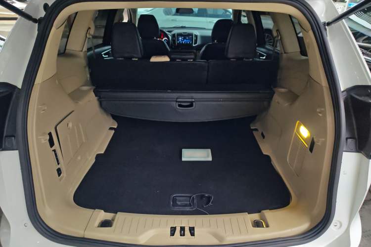 Used Ford Edge 2015 2.0T GTDi Two-Wheel-Drive Elite Edition
