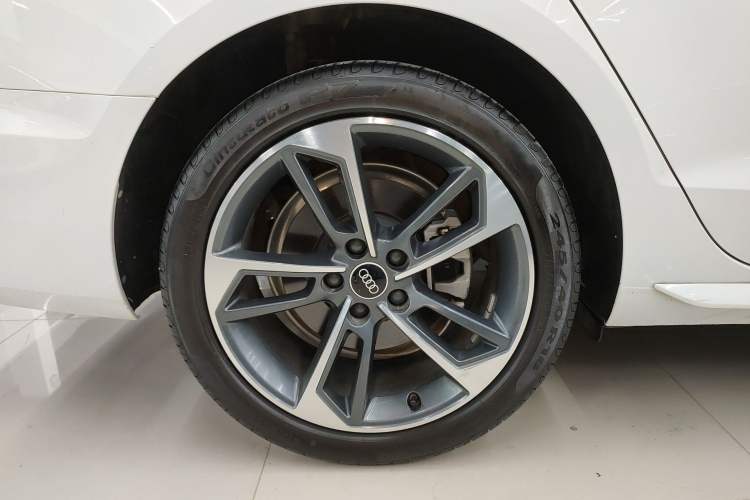 Used Audi A4L 2024 40 TFSI Fashion Dynamic Model