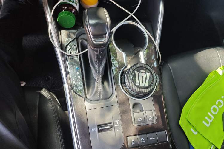 Used Toyota Crown Kluger 2022 2.5L HEV Four-Wheel Drive Luxury Edition
