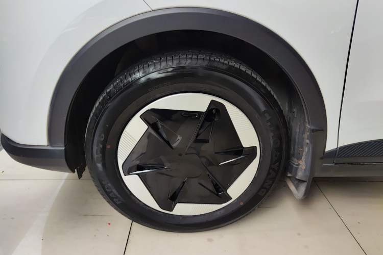 Used Geometry E Firefly 2024 401km Starlight
