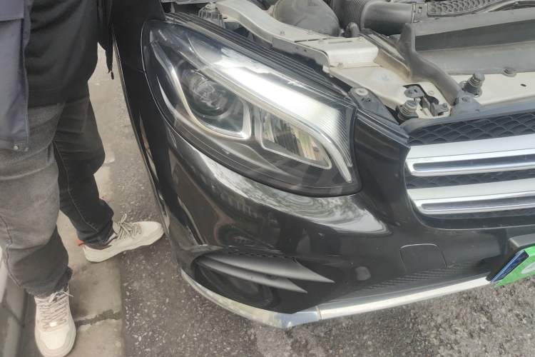 Used Mercedes-Benz GLC 2019 Facelift GLC 260 L 4MATIC Luxury Model Right Front Headlight